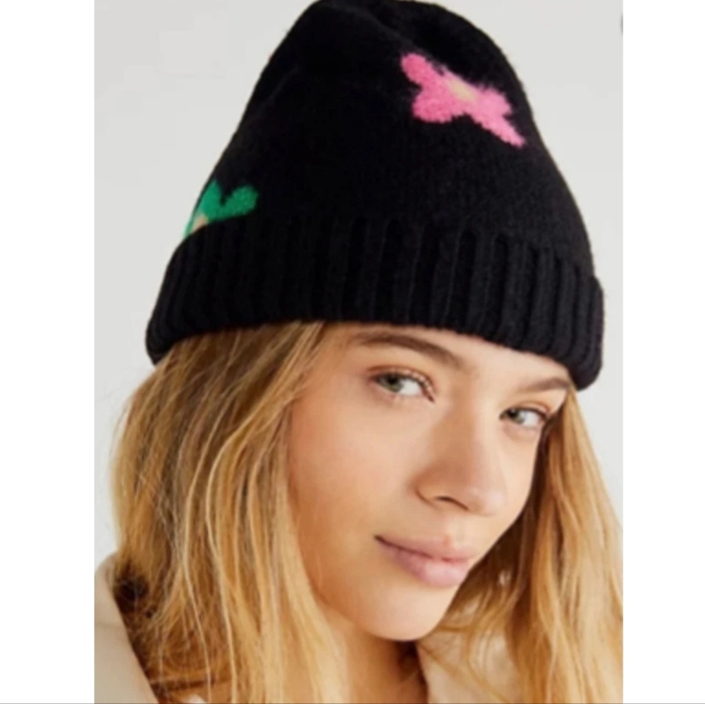 FREE PEOPLE FLOATING FLOWERS BEANIE HAT